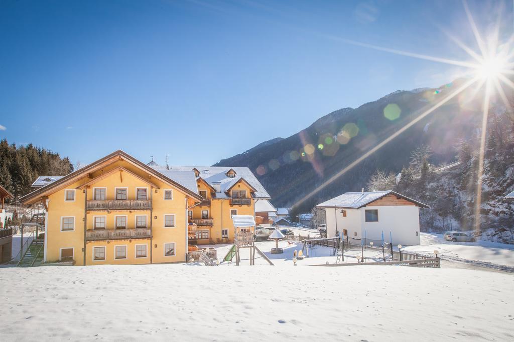 Hotel Tolderhof San Candido Exterior photo